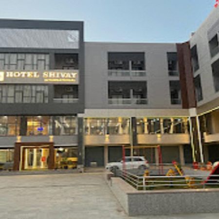 Hotel Shivay International Tharad Экстерьер фото