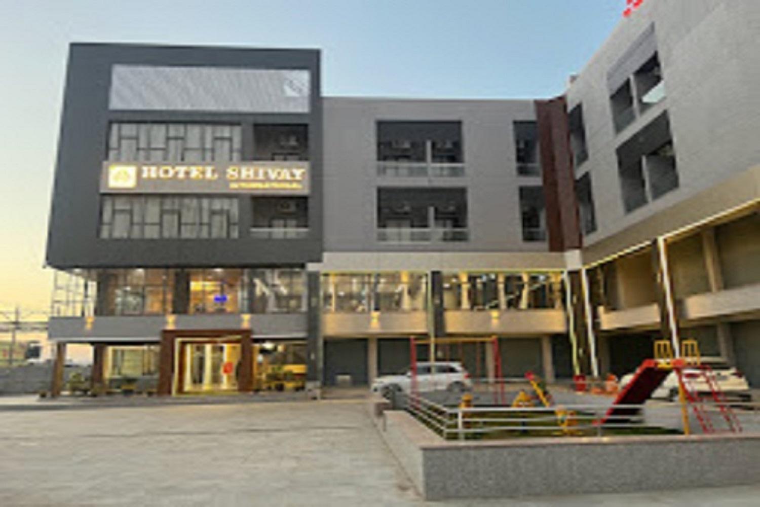 Hotel Shivay International Tharad Экстерьер фото
